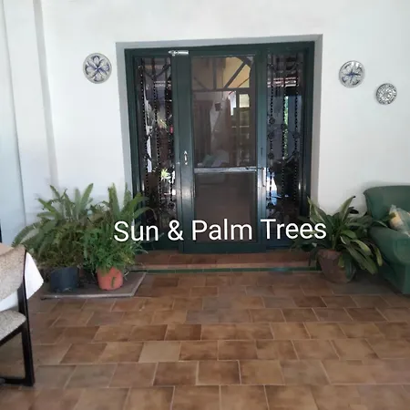 منزل للإقامة Sun & Palm Trees *